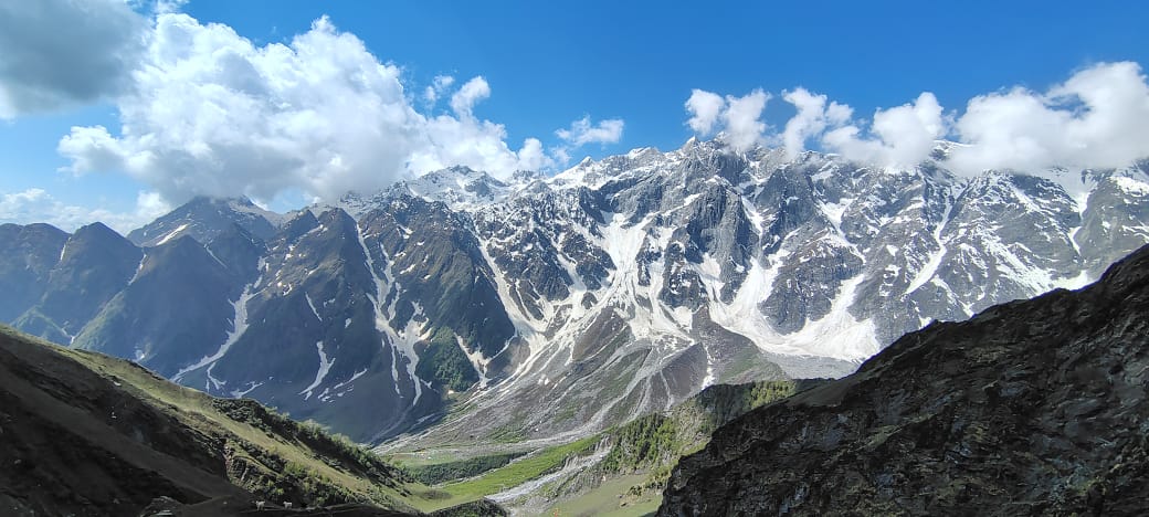 Beas Kund Trek Tour Package